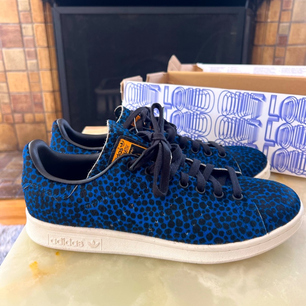 Blue cheetah Adidas Stan Smith